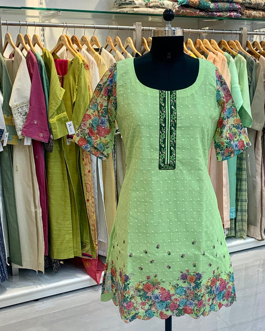 Green Hakoba kurta with Scallops